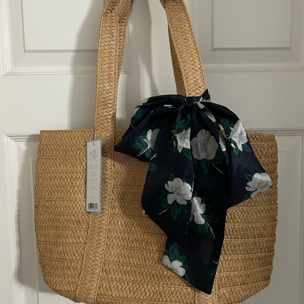 Straw bag